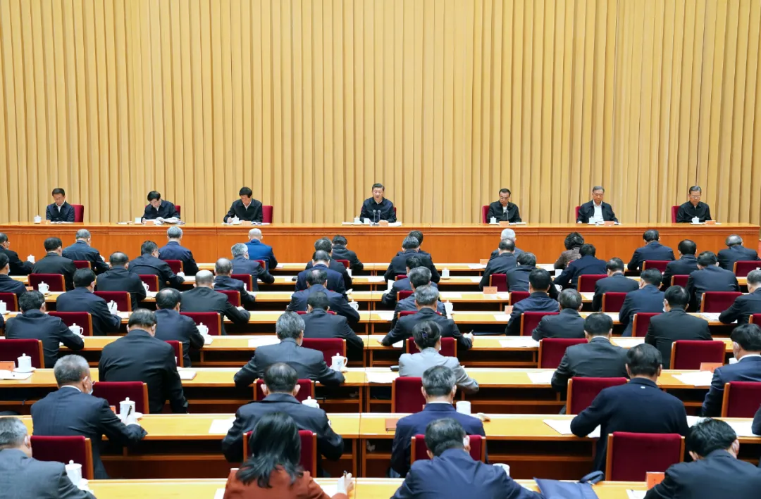 习近平:坚定不移走中国特色社会主义法治道路(图2)